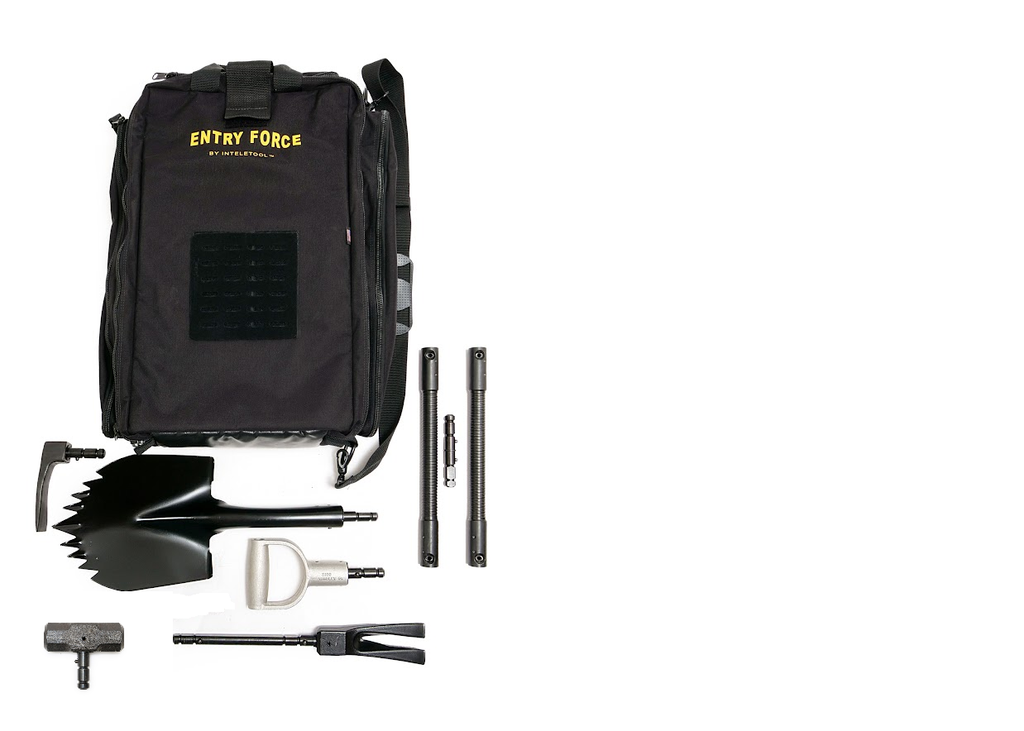 Entry Force backpack kit with 4lb sledge